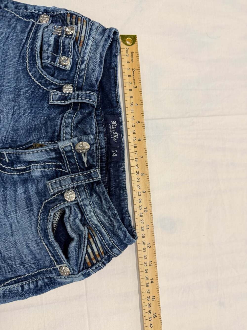 Miss Me Low-Rise Skinny Jeans Style J3946SS Size 24 - Picture 4 of 9